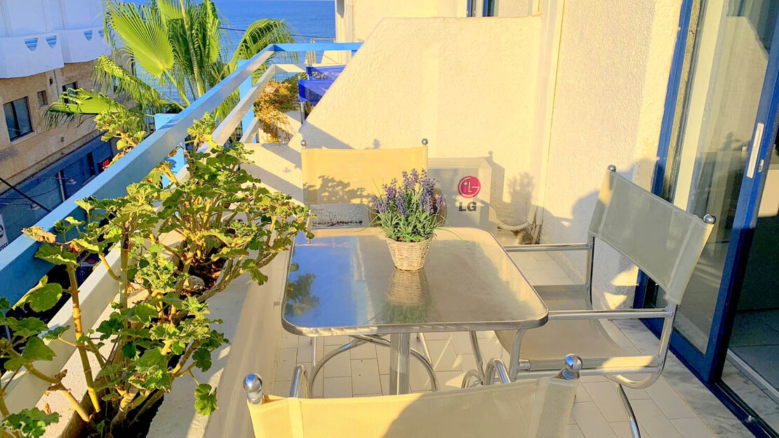 Kasavettis Center - Hotel Studio & Apartments